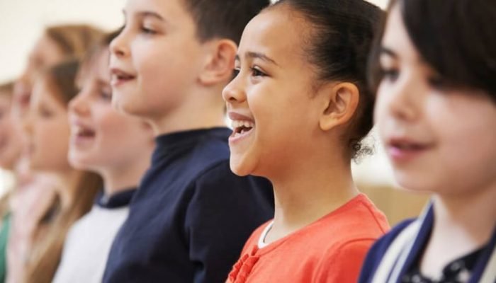 musica-na-escola-entenda-a-importancia-no-processo-de-ensinoaprendizagem-750x410 (1)